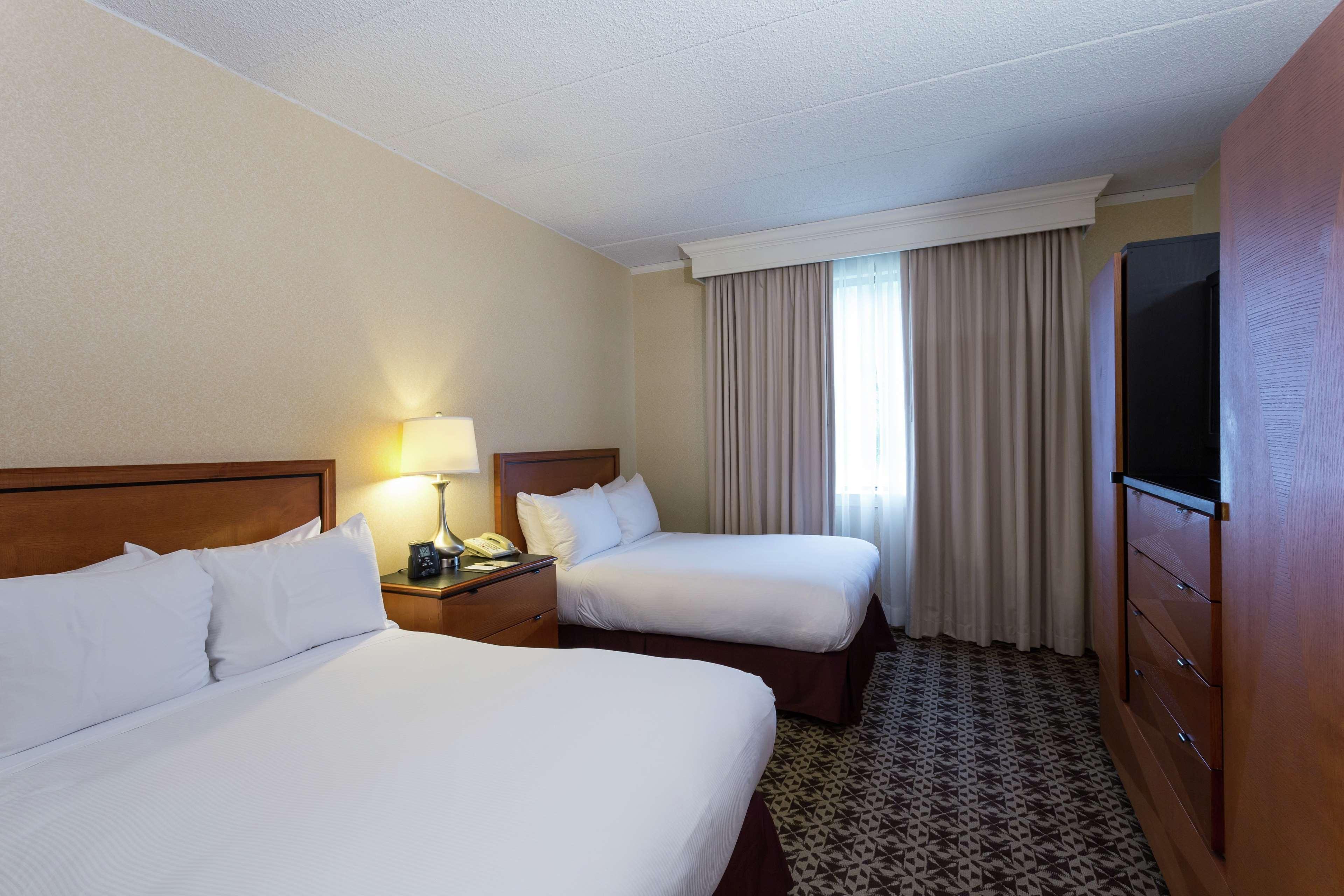 Doubletree Suites By Hilton Mount Laurel Exterior foto