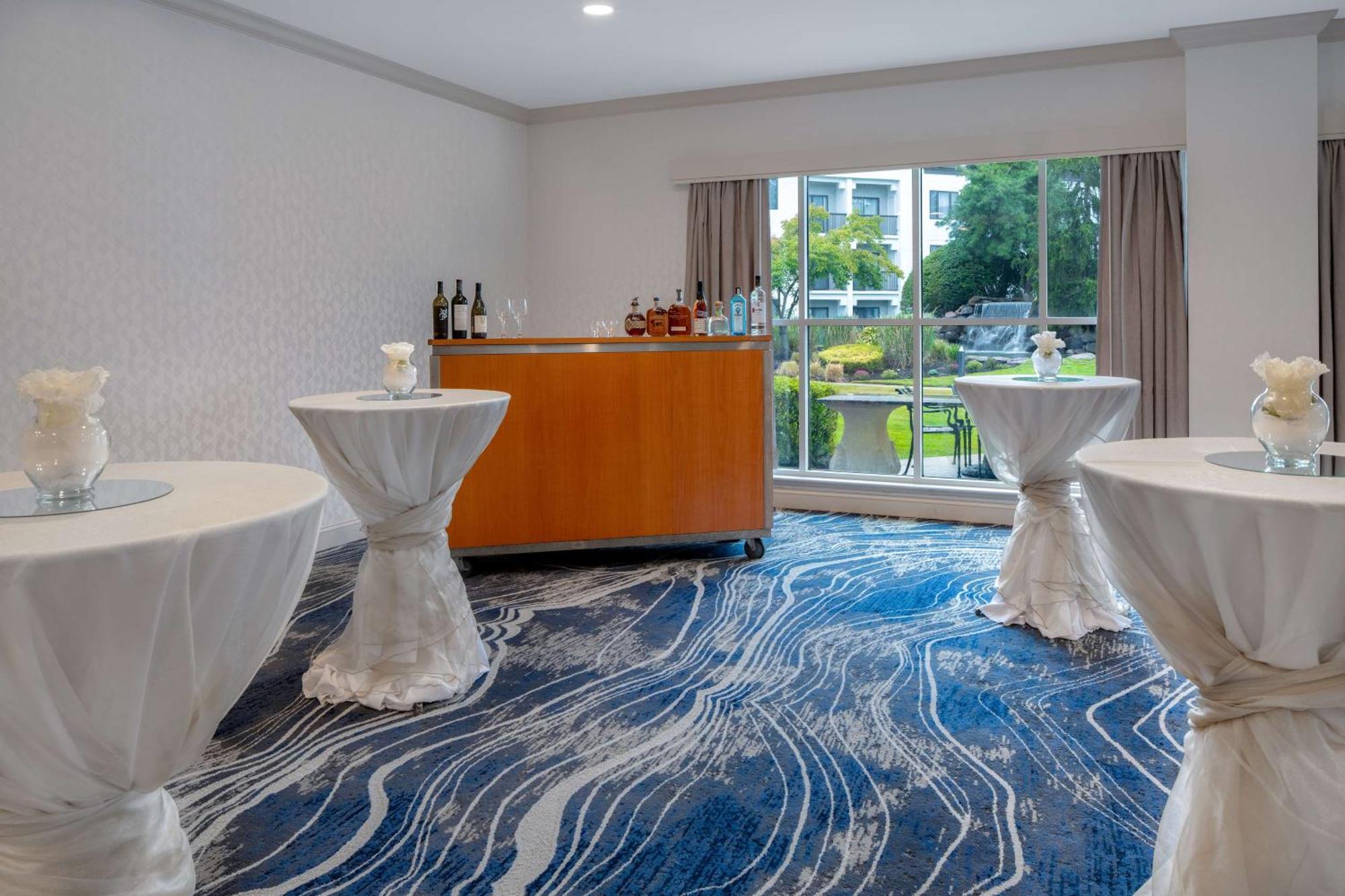 Doubletree Suites By Hilton Mount Laurel Exterior foto