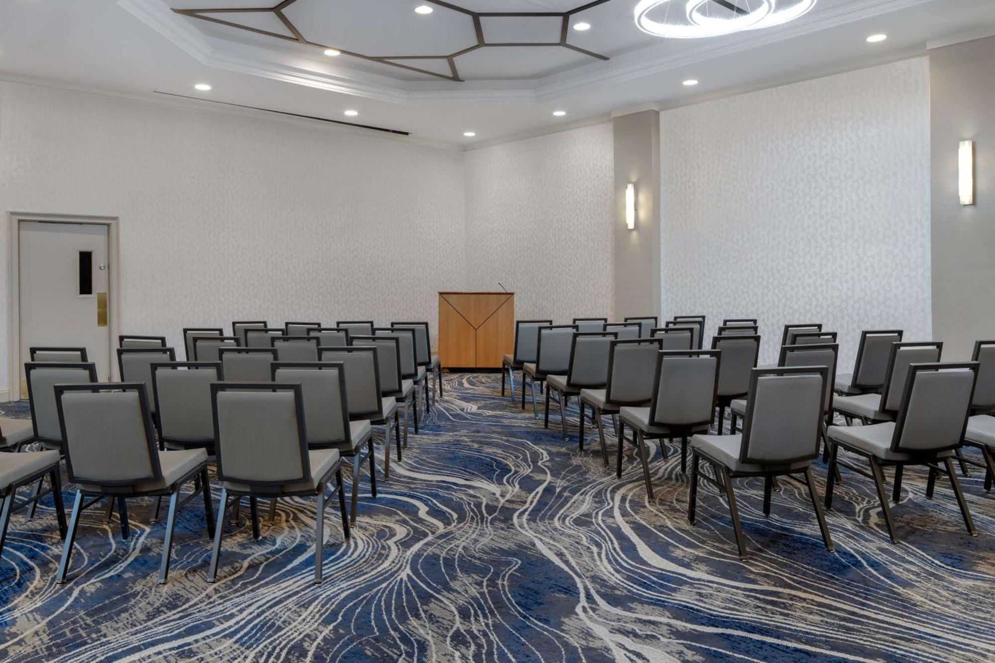 Doubletree Suites By Hilton Mount Laurel Exterior foto