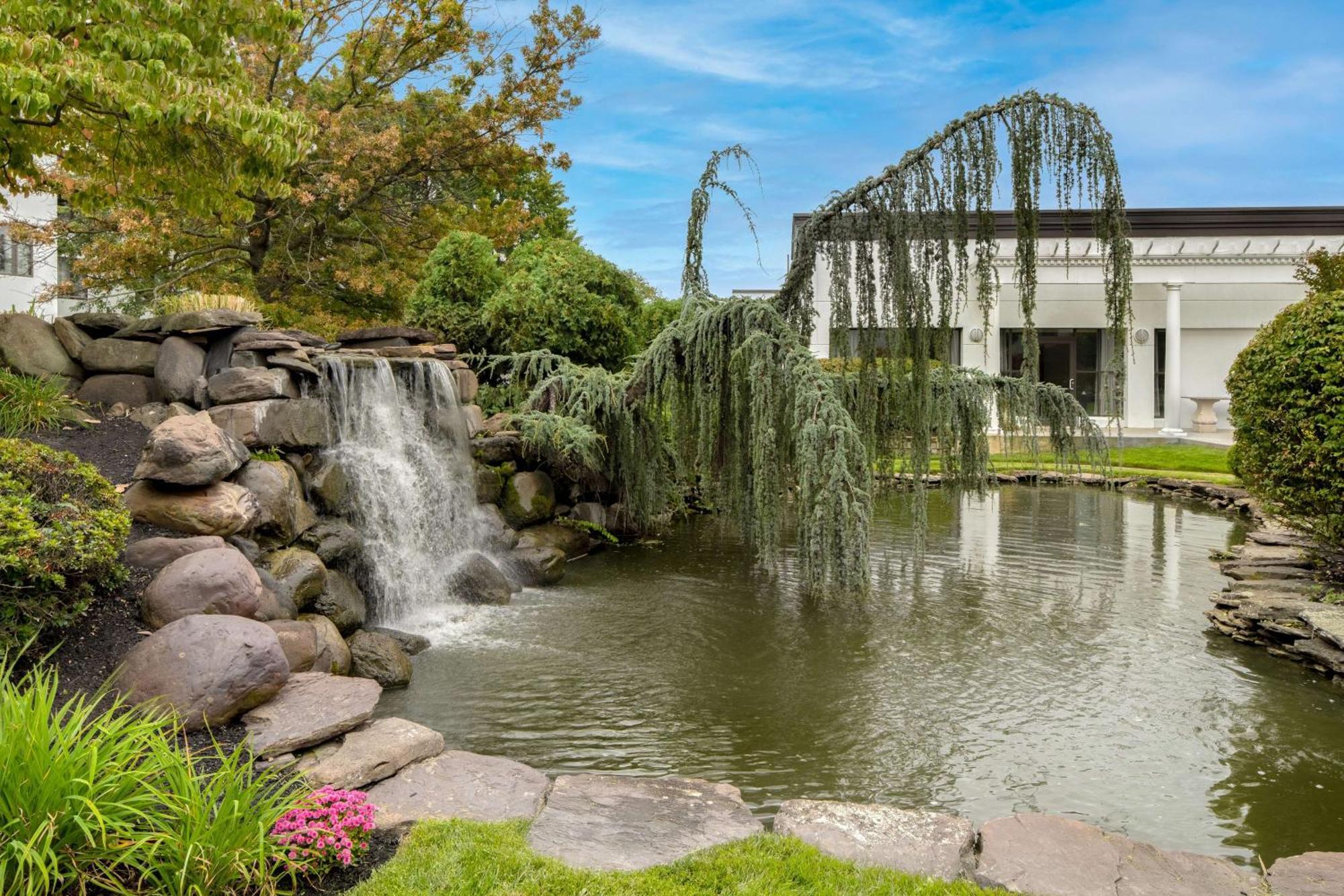 Doubletree Suites By Hilton Mount Laurel Exterior foto