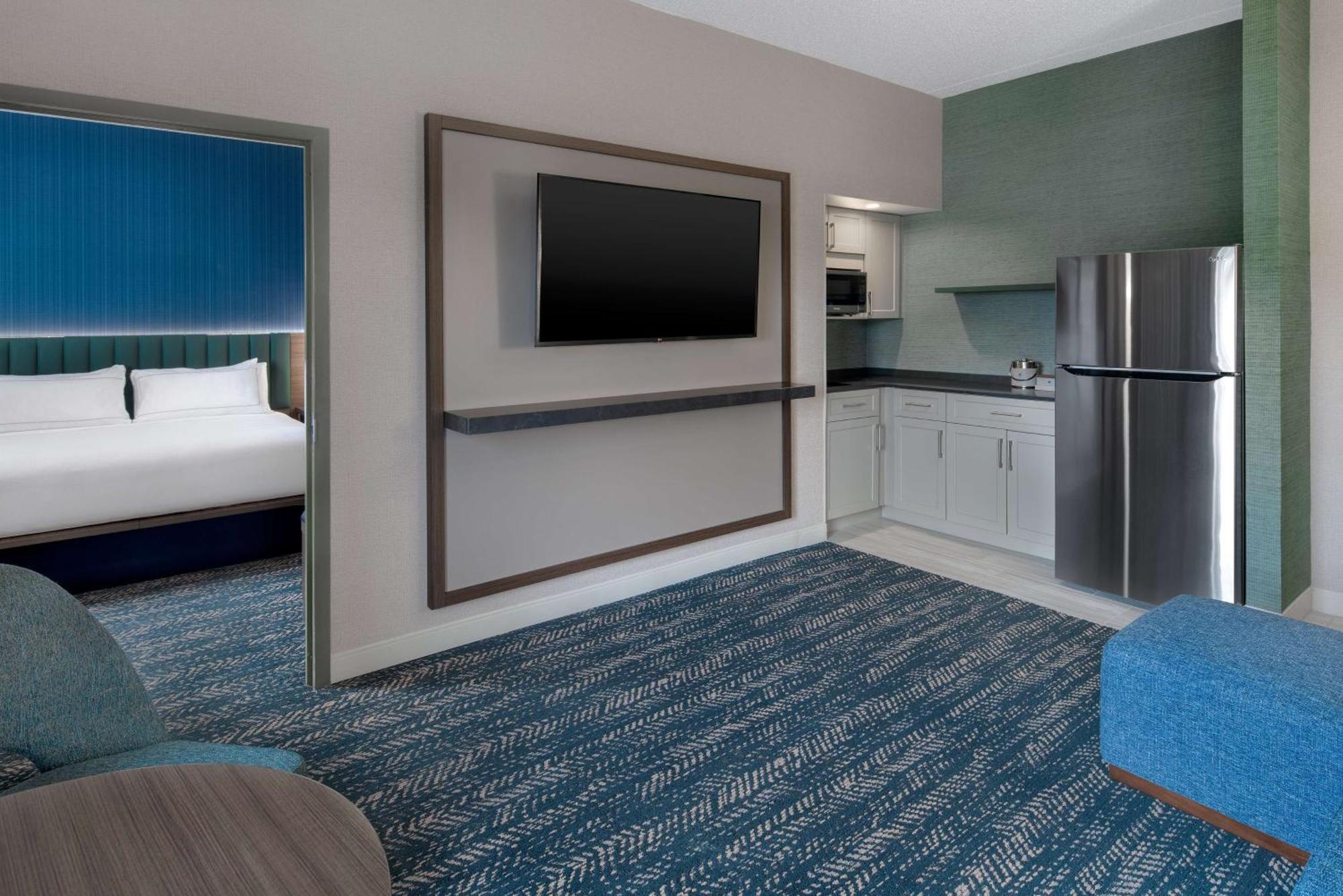 Doubletree Suites By Hilton Mount Laurel Exterior foto