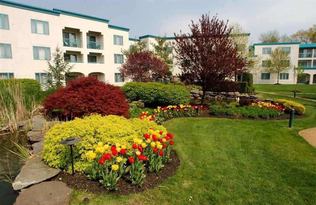 Doubletree Suites By Hilton Mount Laurel Exterior foto